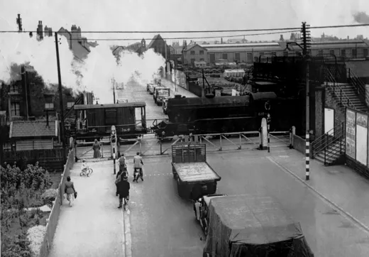 Hessle Road Dairycoates crossing — 1957
