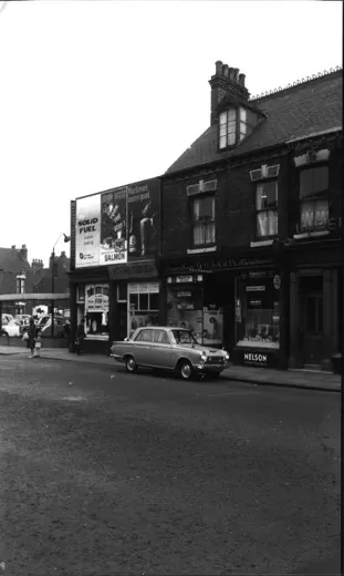Hessle Road Harris's hairdressers