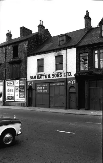 Hessle Road showing No. 207 Sam Batte